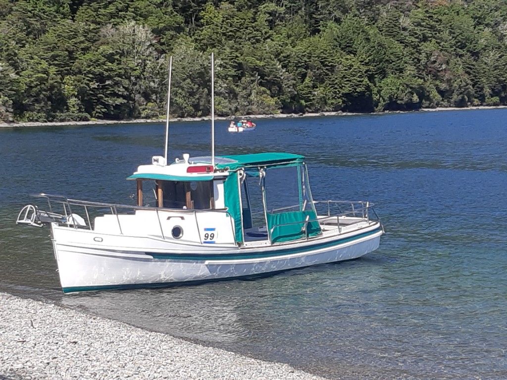 Ranger Tug R-21 Boat for Sale