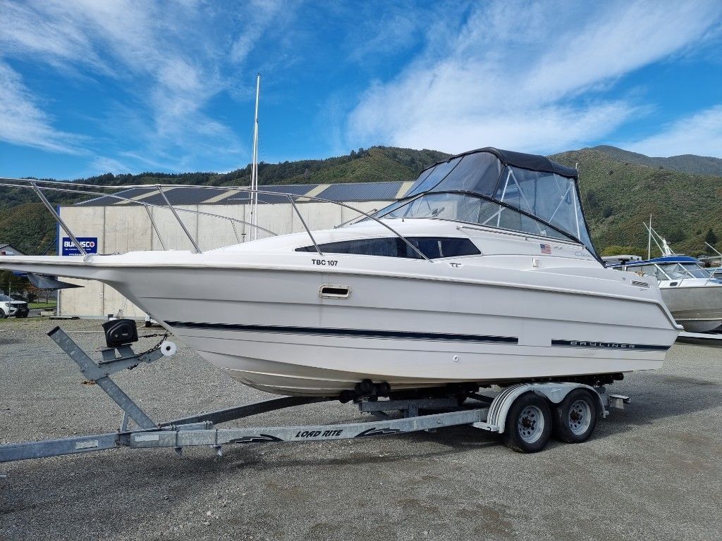 Bayliner Ciera 2655 Boat for Sale