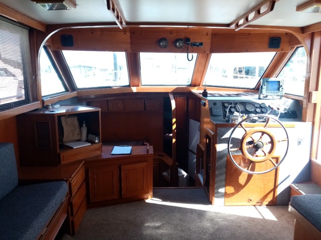 Lycrest Aft Cabin 52, 1991 Boat for Sale