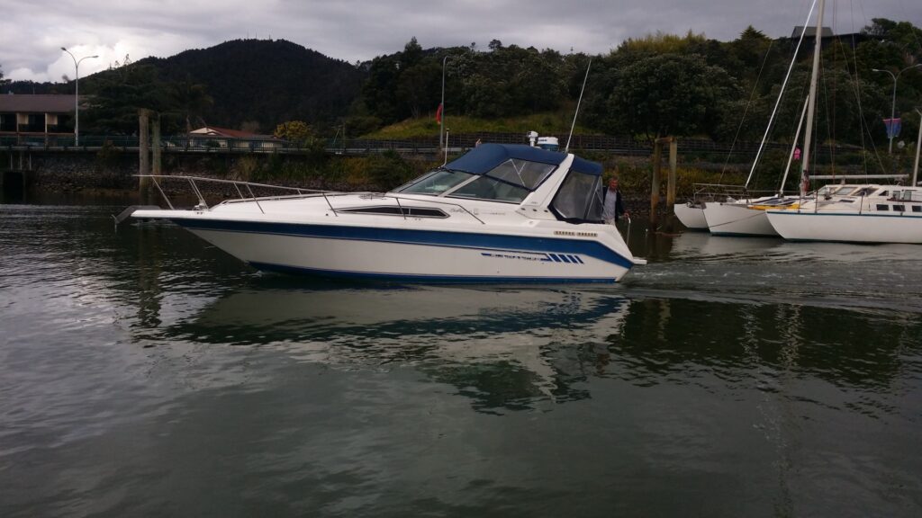 Sea Ray 290 Sundancer, 1992, a perfect coastal/lake cruiser. Boat for Sale
