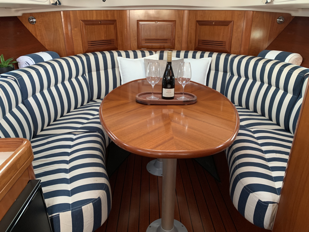 Beneteau Ombrine – 960 Boat for Sale