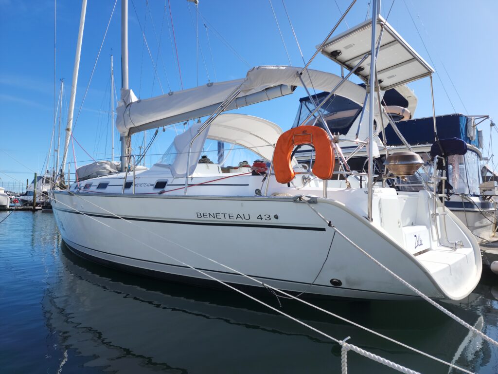 Beneteau Cyclades 43.3 Boat for Sale