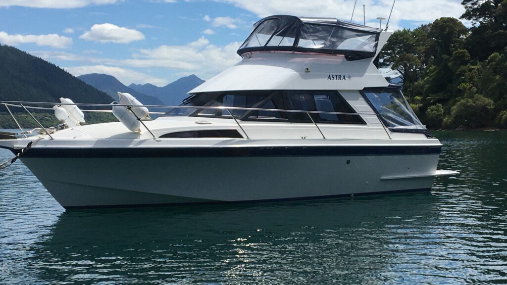 “Astra” Vindex 3000 Boat for Sale