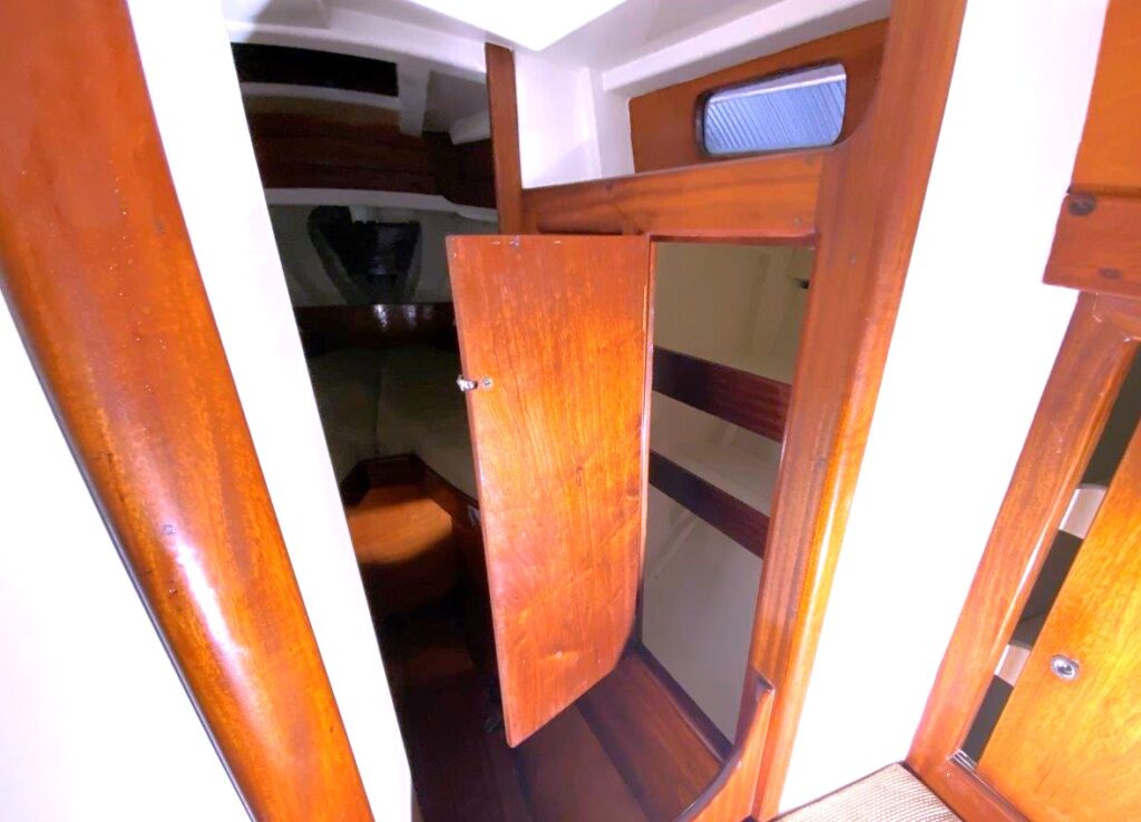 Waters 34 Classic Yacht: Stylish, Strong & Safe Boat for Sale