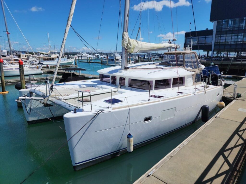 Lagoon 400 S2 Boat for Sale
