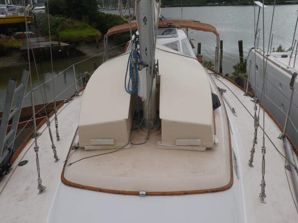 Carter 33 foot bluewater capable yacht Boat for Sale