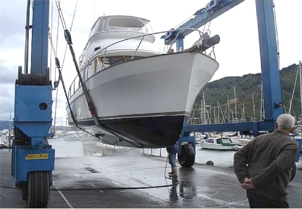 2004 Pelin 39 Launch Boat for Sale